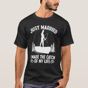 Bowfisher Just Married Catch of Life Bowfishing Bo T-Shirt