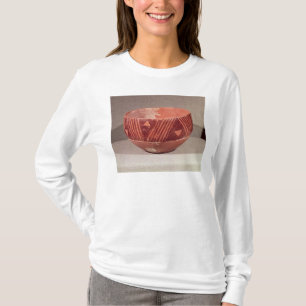 Bowl with triangular pattern, from Banpu, T-Shirt
