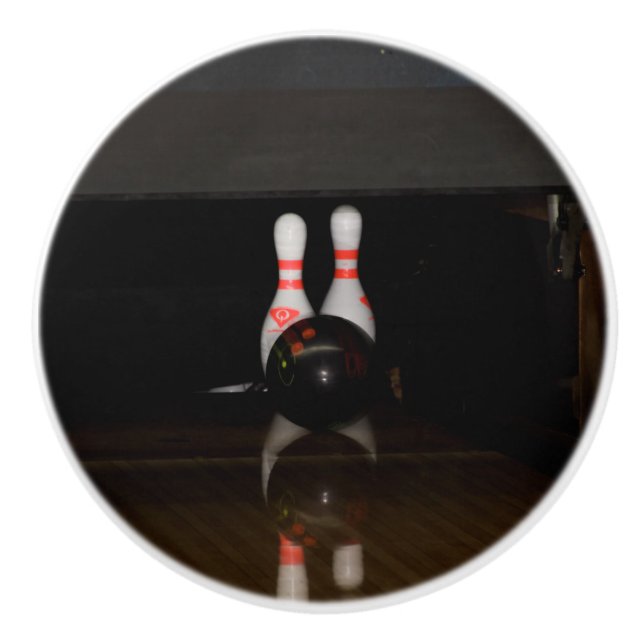 Bowling Ceramic Knob (Front)