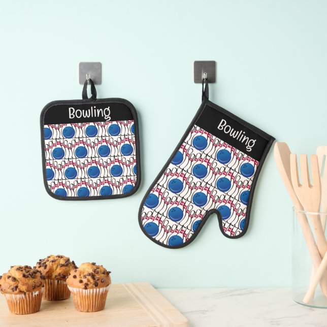Bowling Design Oven Mitt and Pot Holders Oven Mitt & Pot Holder Set (Insitu(Hanging))