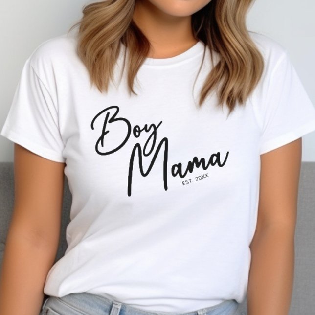 Boy Mum Trendy Typography Simple Mama Mummy  T-Shirt (Creator Uploaded)