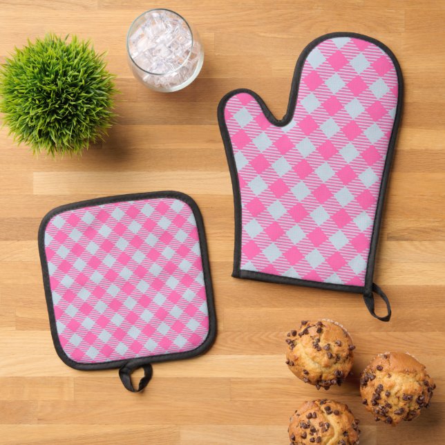 "Breezy Blue, Hot Pink"  Gingham Oven Mitt & Pot Holder Set (Top Down)