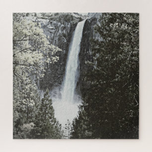 Bridalveil Falls - Yosemite - 20x20 - 676 pieces Jigsaw Puzzle