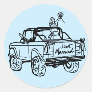 bride and groom in a just married SUV  Classic Round Sticker