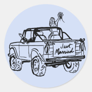 bride and groom in a just married SUV  Classic Round Sticker