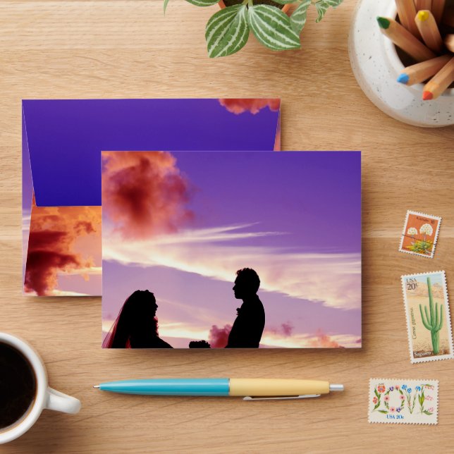 Bride and Groom in Sunset RSVP Menu Wed Envelope (Desk)
