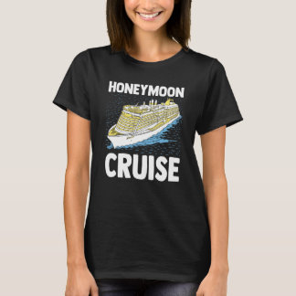 Bride Groom Cruising Newlywed Trip Honeymoon Cruis T-Shirt