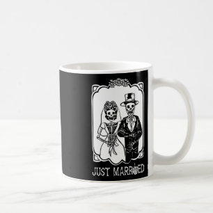 Bride Groom Just Married Skeleton Halloween Couple Coffee Mug