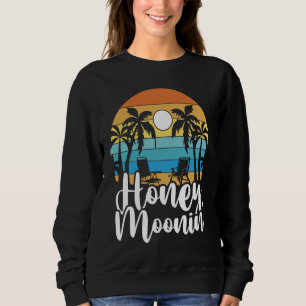 Bride Groom Vacation Newlywed Honeymoon Retro Hone Sweatshirt