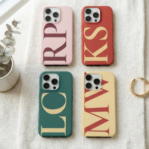 Bridesmaid Elegant Green Wedding Bridal Initial iPhone 15 Pro Case