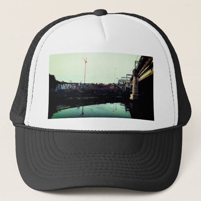 Bridge reflection trucker hat (Front)