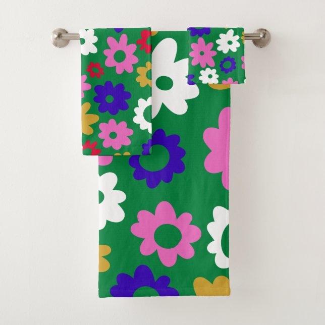 Bright Colourful Scandinavian Flower Pattern Green Bath Towel Set (Insitu)
