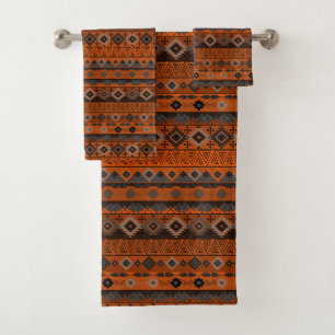 Bright ethnic striped pattern. bath towel set