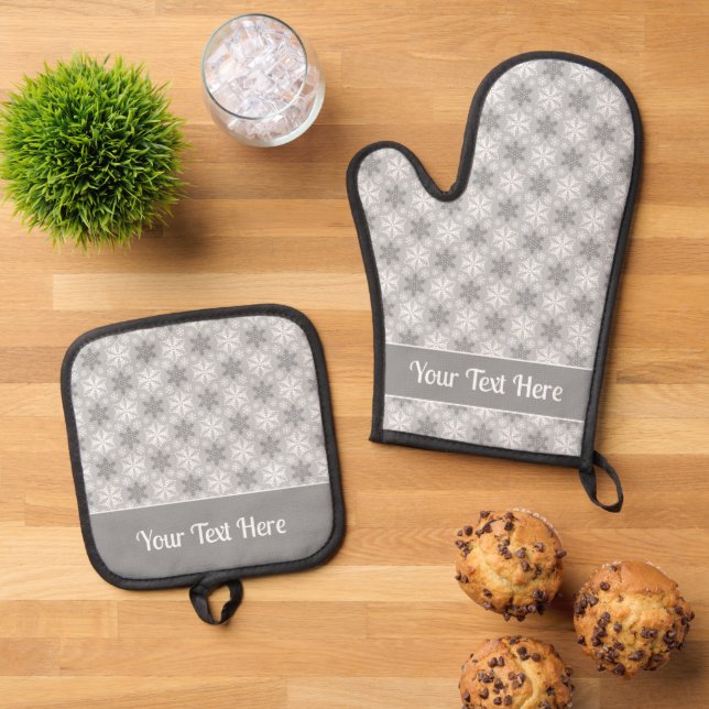 Bright Gray and Winter White Snowflake Pattern Oven Mitt & Pot Holder Set (Top Down)