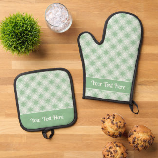 Bright Green and Winter White Snowflake Pattern Oven Mitt & Pot Holder Set