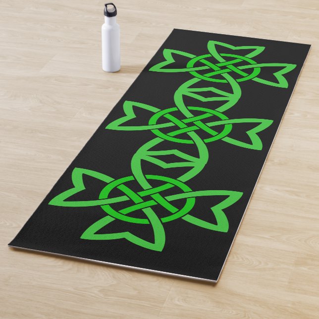 Bright Green Irish Celtic Looped Knots on Black Yoga Mat (In Situ)