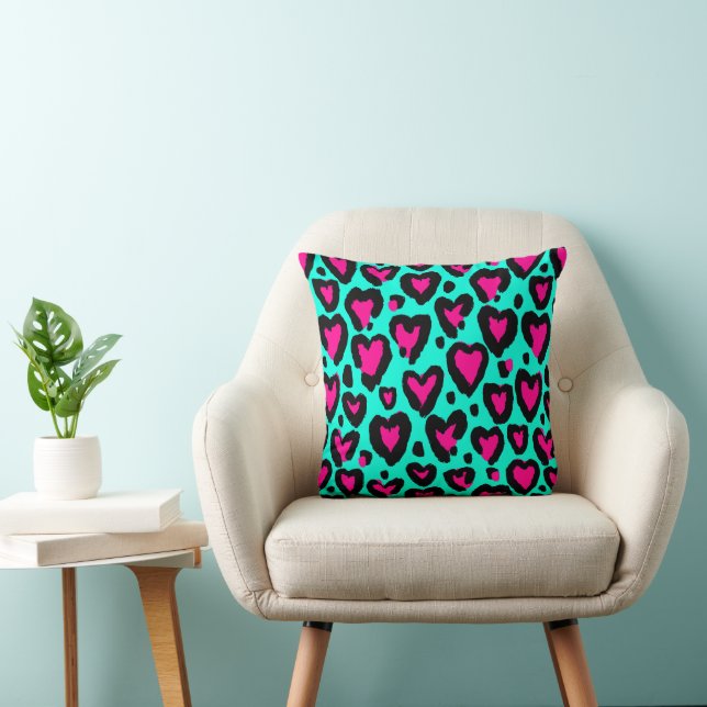 Bright Heart Throw Pillow Simplex Knit Fabric (Chair)