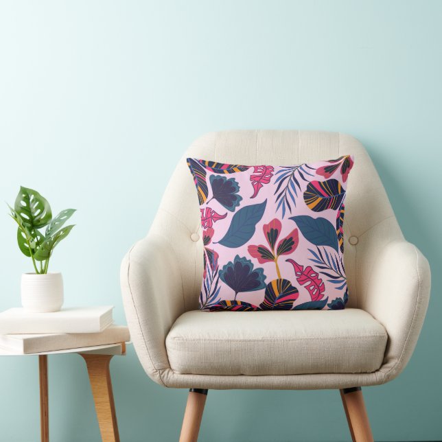 Bright Leaves Garden Throw Pillow (Chair)