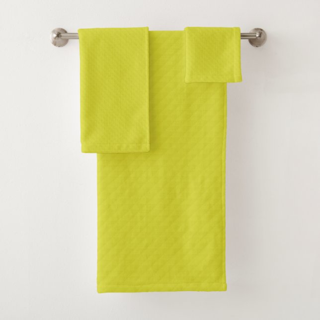 Bright neon yellow green textured  bath towel set (Insitu)