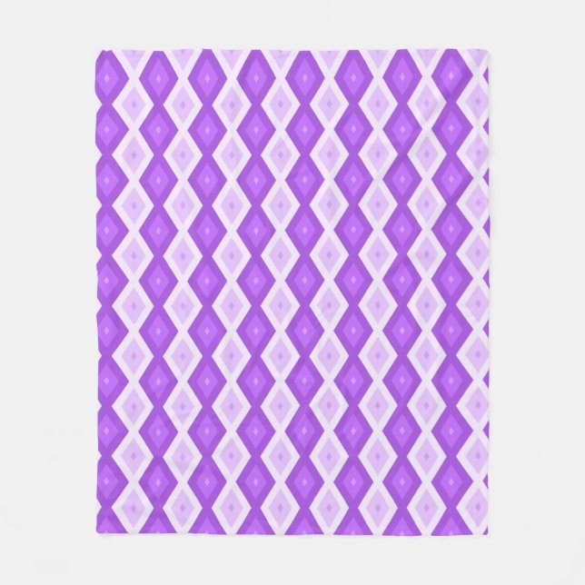 Bright purple diamond pattern fleece blanket (Front)