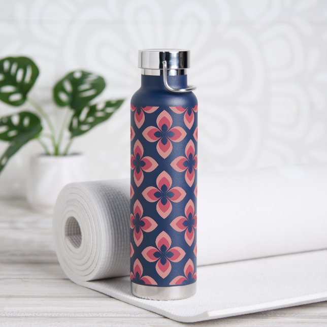 Bright Two Toned Pink Flower Pattern Water Bottle (Yoga)