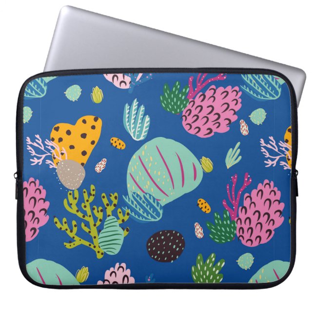 Bright underwater seamless pattern with beautiful  laptop sleeve (Front)