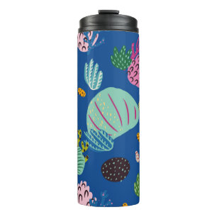 Bright underwater seamless pattern with beautiful thermal tumbler