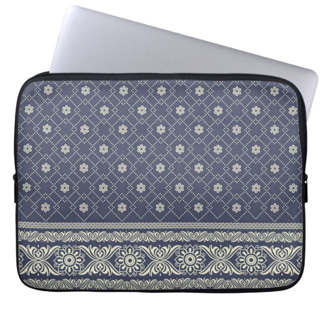 Brocade pattern laptop sleeve (Front)