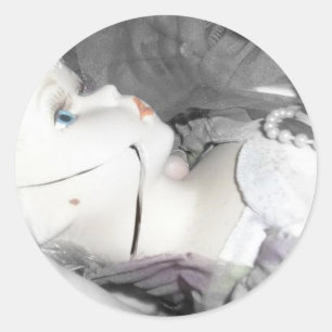 Broken doll classic round sticker