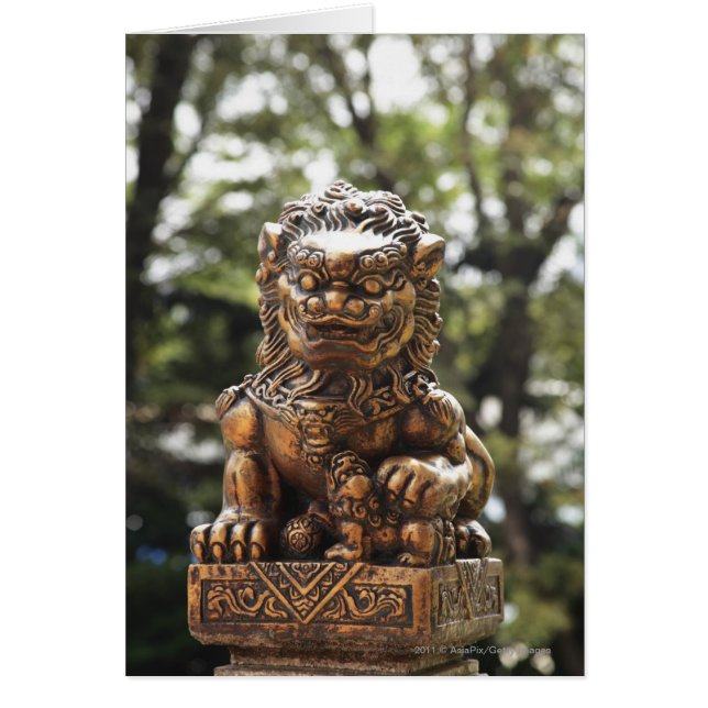 Bronze lion statue (Front)