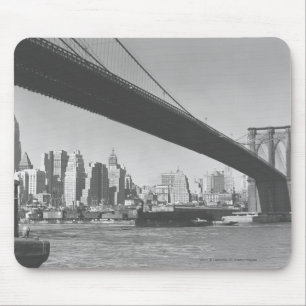 Brooklyn bridge and Manhattan skyline New York Mouse Pad