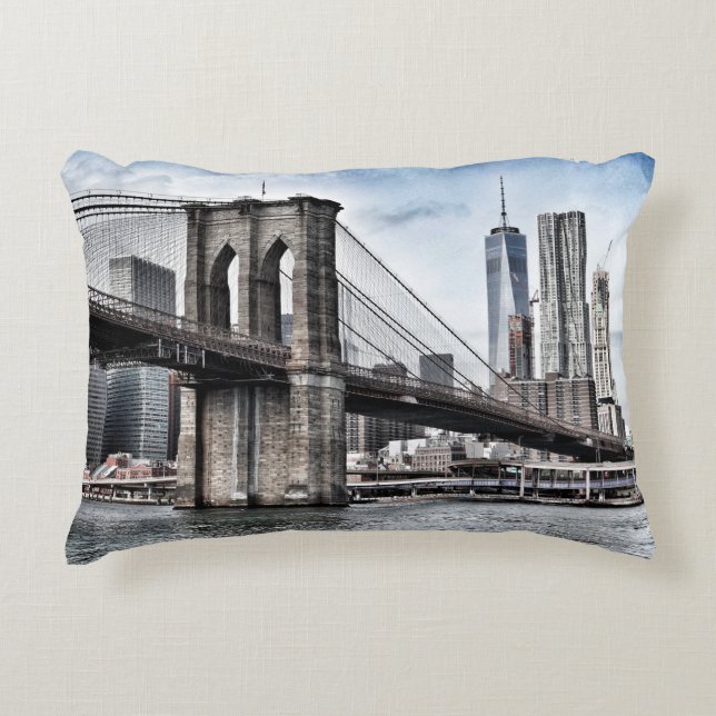 BROOKLYN BRIDGE DURING DAYTIME DECORATIVE CUSHION (Front)