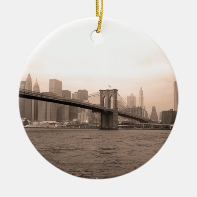 Brooklyn Bridge New York Ceramic Tree Decoration (Front)
