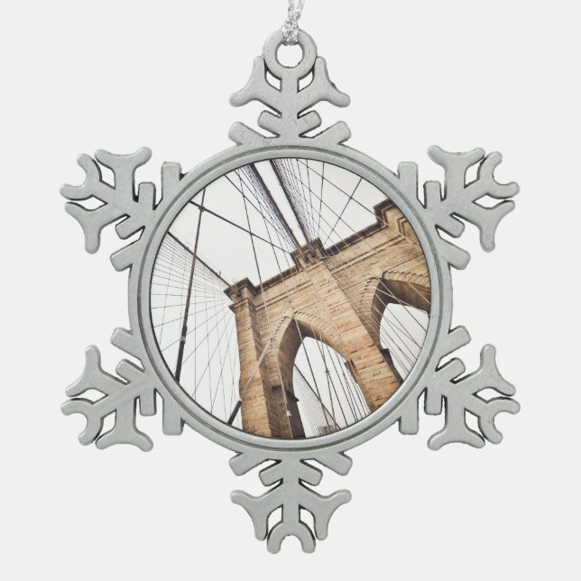 Brooklyn Bridge, New York Snowflake Pewter Christmas Ornament (Front)