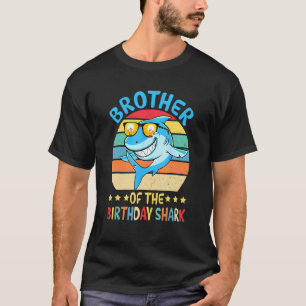 Brother Of The Shark Birthday Retro Matching Famil T-Shirt