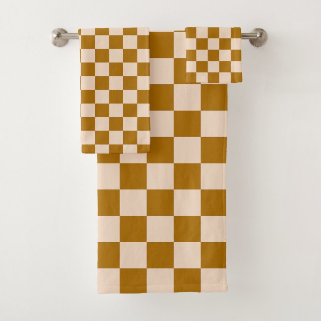 Brown and beige checkerboard pattern bath towel set (Insitu)