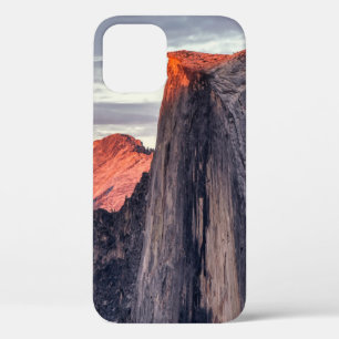 BROWN AND BLACK ROCK FORMATIONS iPhone 12 CASE
