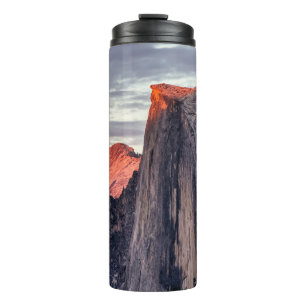 BROWN AND GRAY ROCK FORMATION UNDER GRAY CLOUDS THERMAL TUMBLER