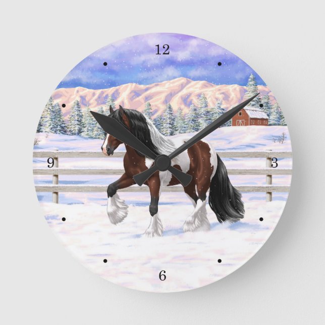 Brown Bay Pinto Gypsy Vanner Draft Horse In Snow Round Clock (Front)