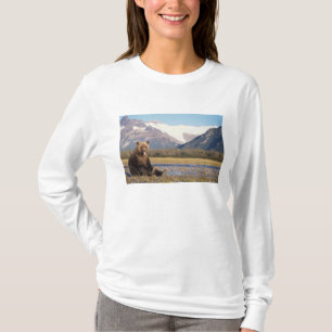 brown bear, Ursus arctos, grizzly bear, Ursus T-Shirt