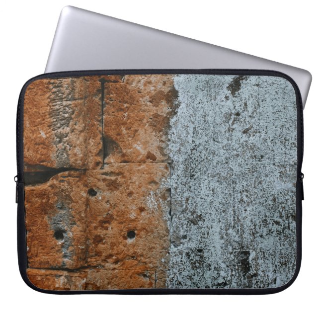 Brown bricked wall laptop sleeve (Front)