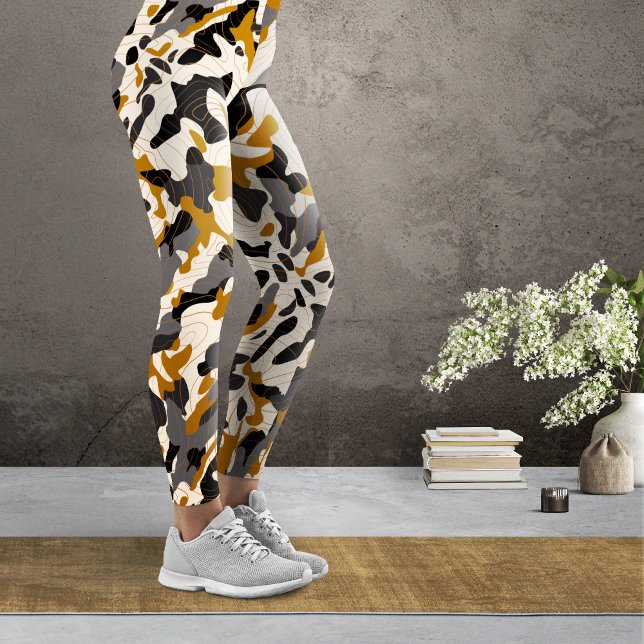 Brown Charcoal Diagonal Camo with Contour Lines Leggings (Brown and Charcoal Diagonal Camo with Contour Lines Leggings)