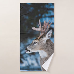 BROWN DEER IN TILT SHIFT LENS BATH TOWEL