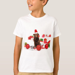 Brown Labrador Dog Christmas w Gifts Santa Hat T-Shirt