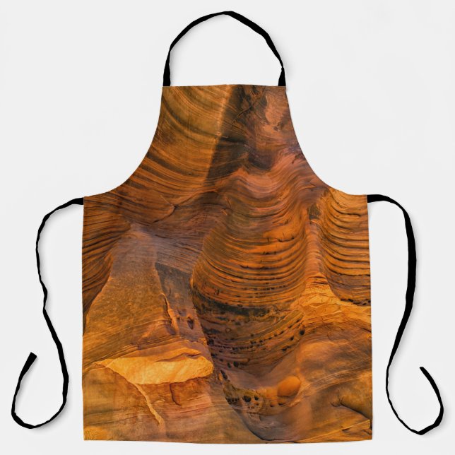 Brown rock formation apron (Front)