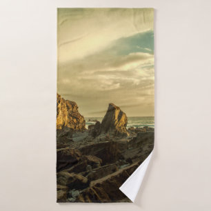 BROWN ROCK FORMATION BATH TOWEL