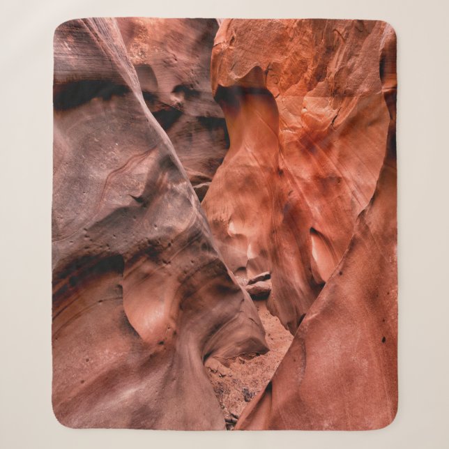 Brown rock formations sherpa blanket (Front)