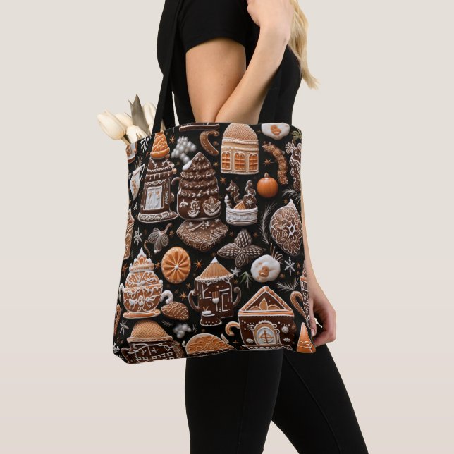 BROWN TAN ORANGE CHRISTMAS GINGERBREAD COOKIES TOTE BAG (Close Up)