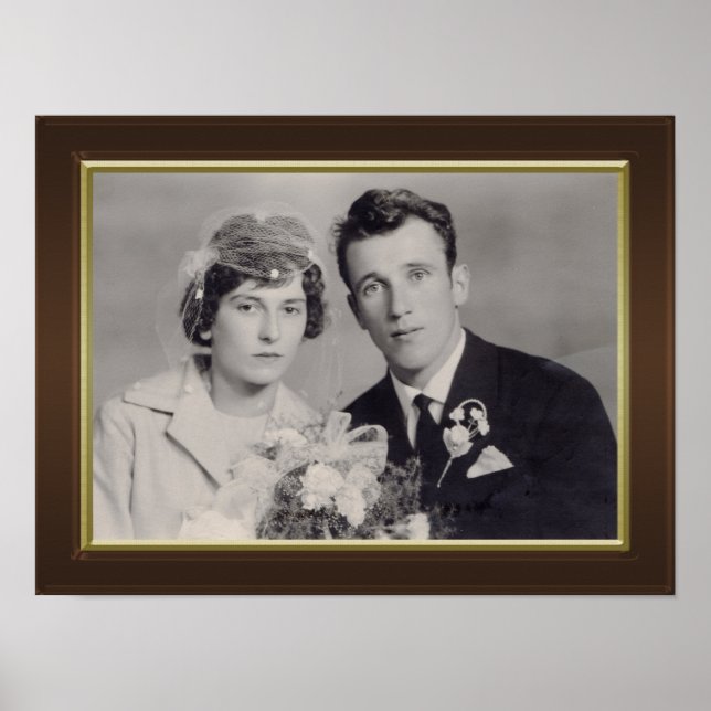 Brown wood frame with gold border custom photo poster (Front)