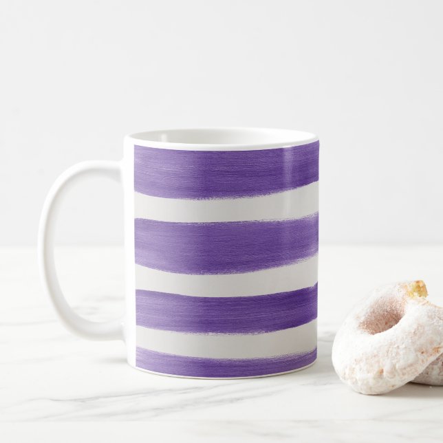 Brush Rhythm Mug – Painterly Simplicity (With Donut)